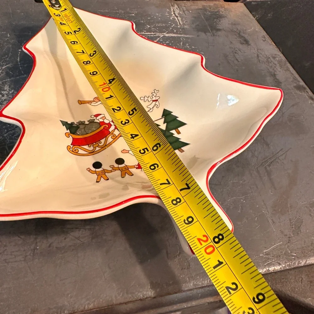 Mason's Dish 1983 Christmas Village Cream Red Ironstone Tree Shape 8.5